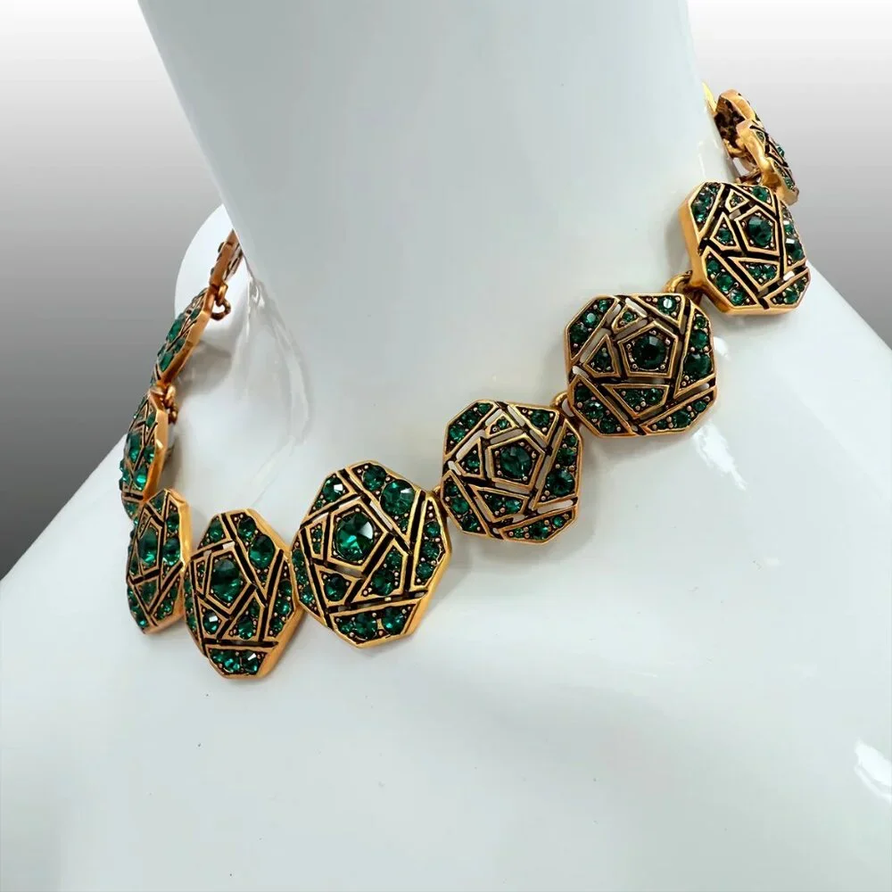 Oscar de la Renta Antique Gold Mosaic Necklace with Emerald Crystals, 17 Inches - Picture 3 of 6